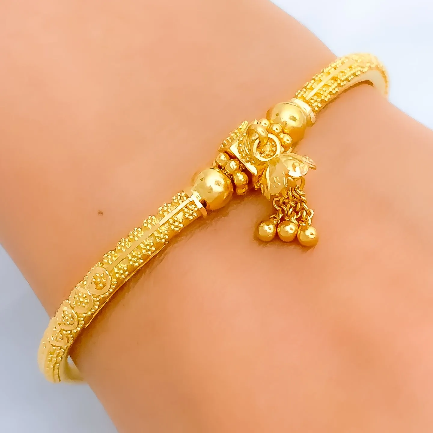 Attractive Tassel 22k Gold Flexi Bangle Bracelet