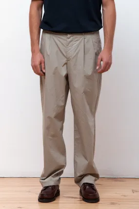 Benn Relaxed Pleated Trouser Clay