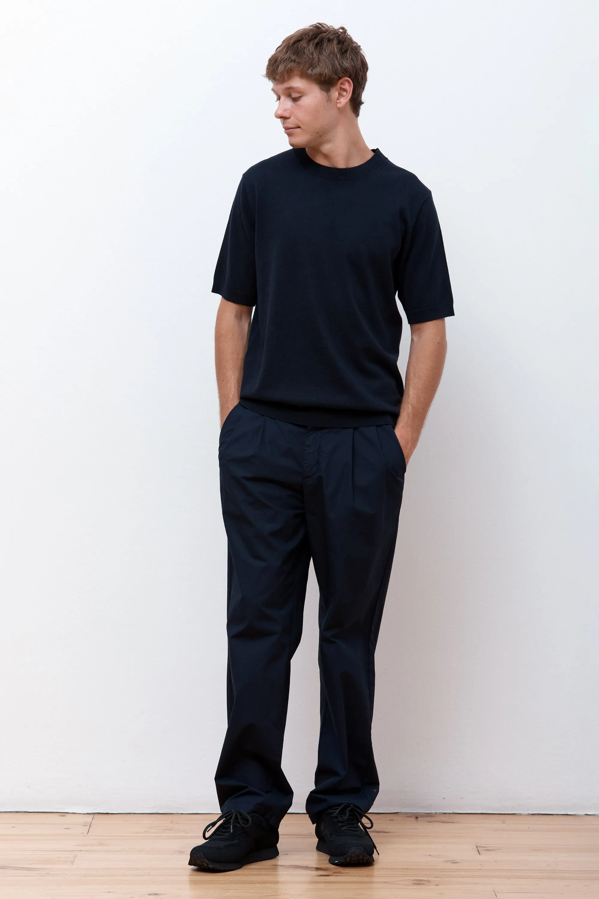 Benn Relaxed Pleated Trouser Dark Navy