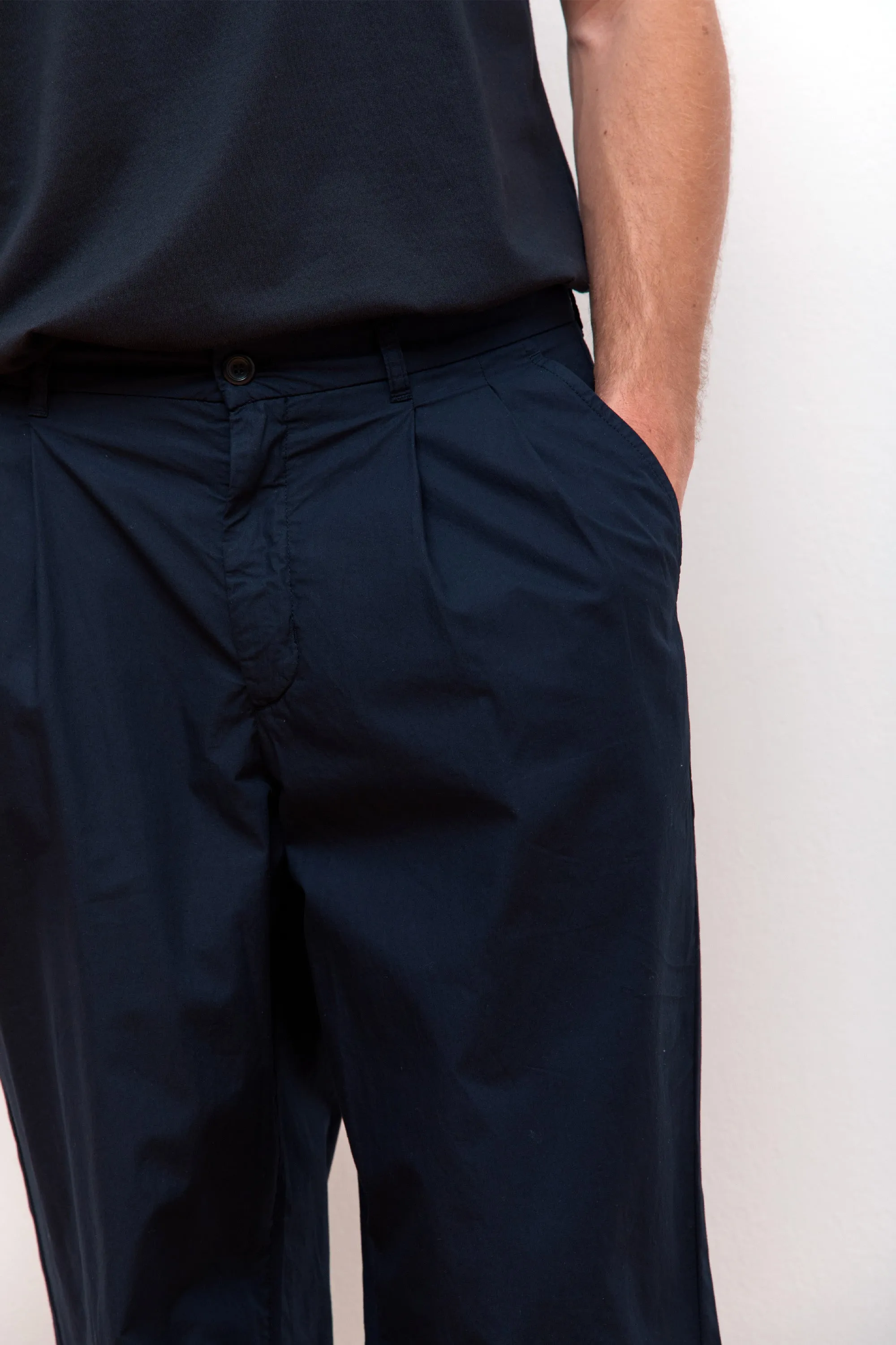 Benn Relaxed Pleated Trouser Dark Navy