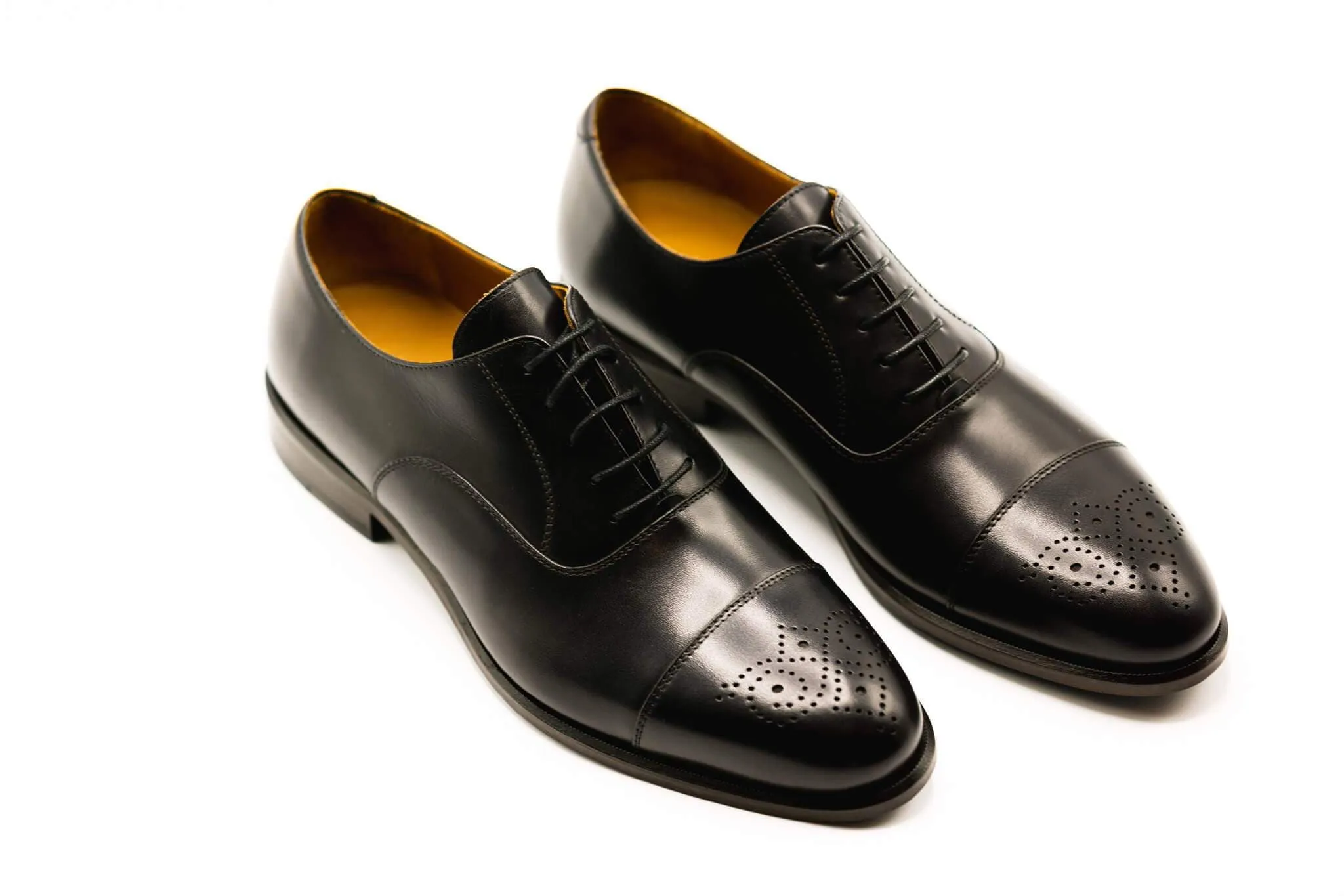 Black Medallion Oxford