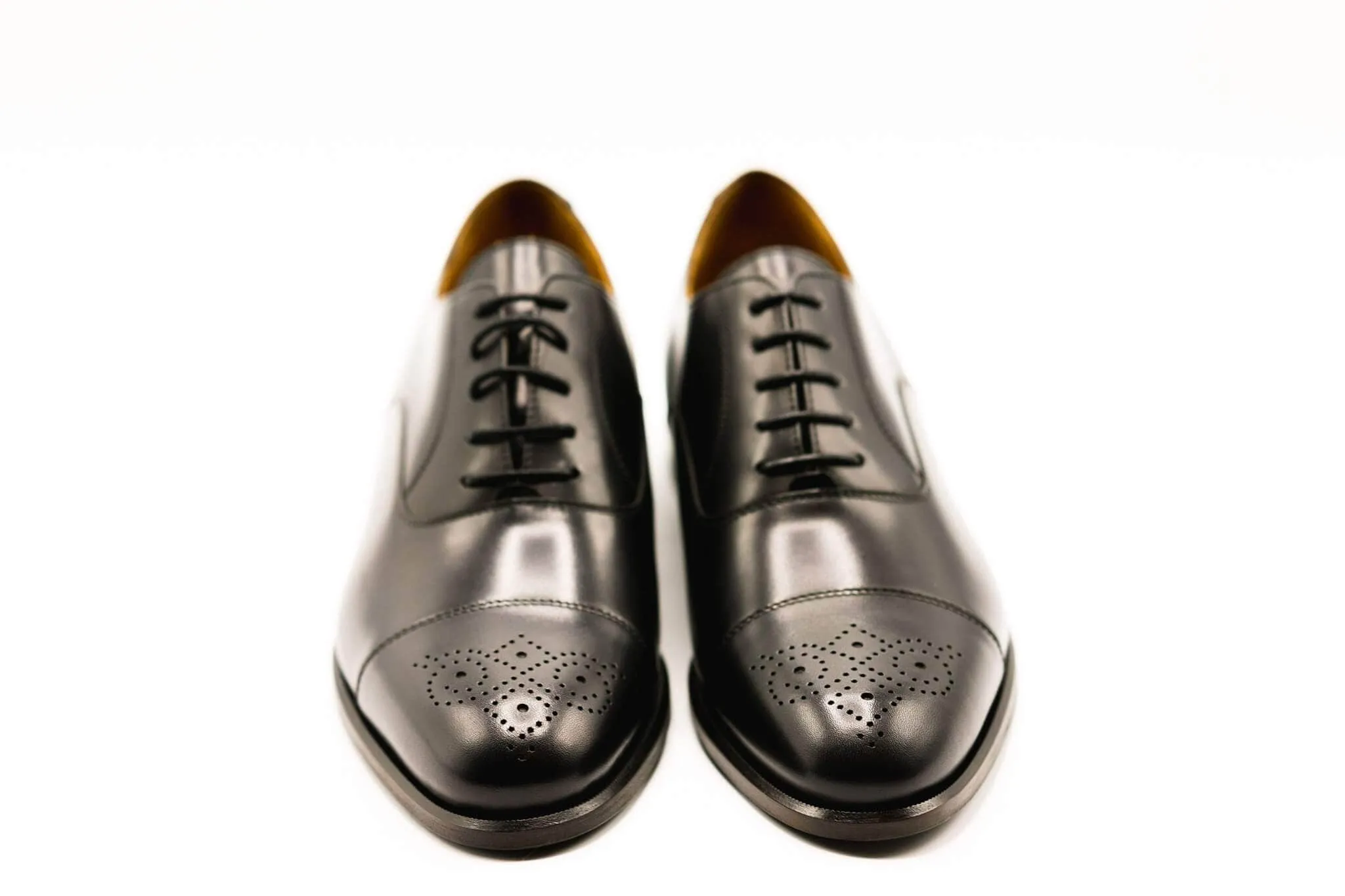 Black Medallion Oxford