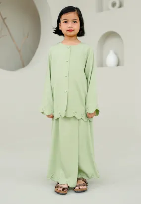 Nyaman Girl (Apple Green)