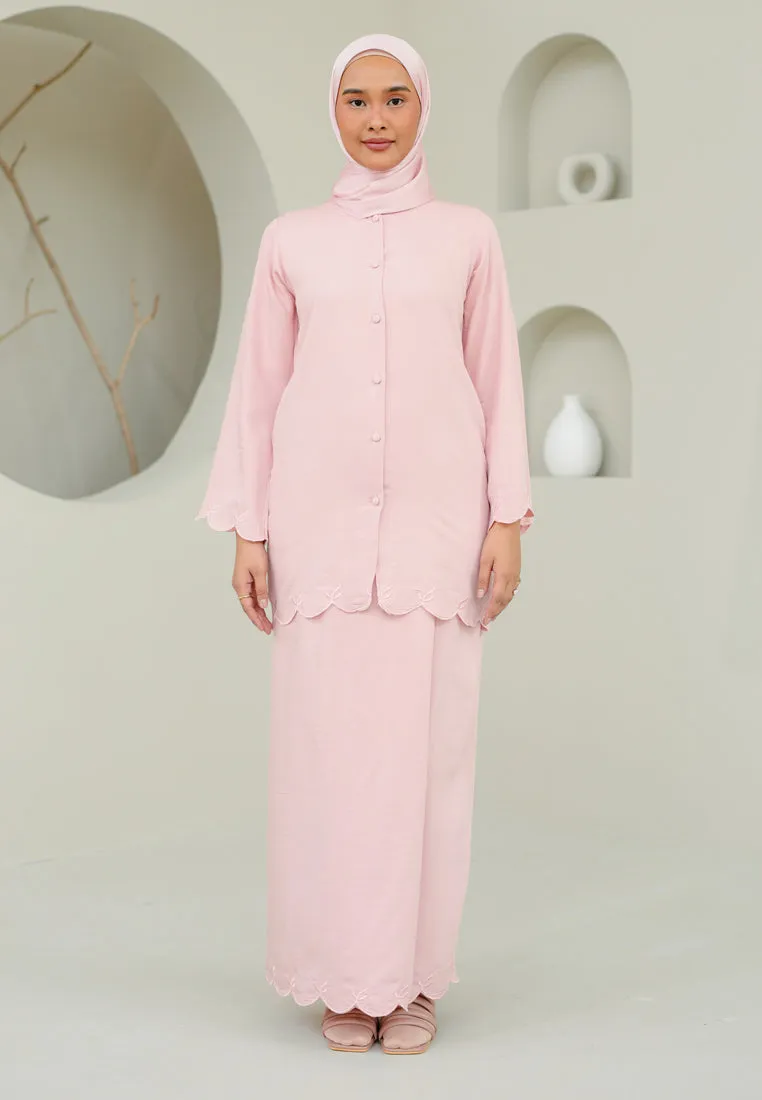 Nyaman Kurung (Soft Pink)