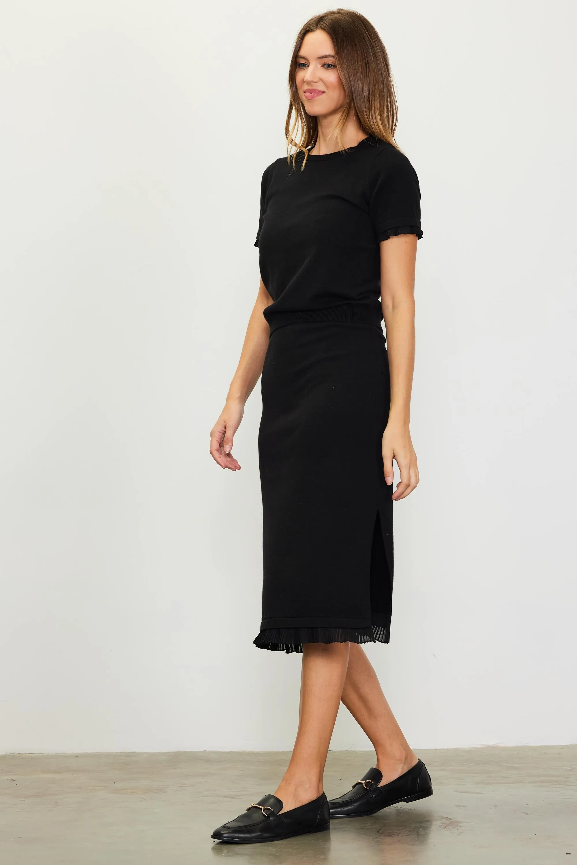 Ruffled Hem Black Midi Skirt