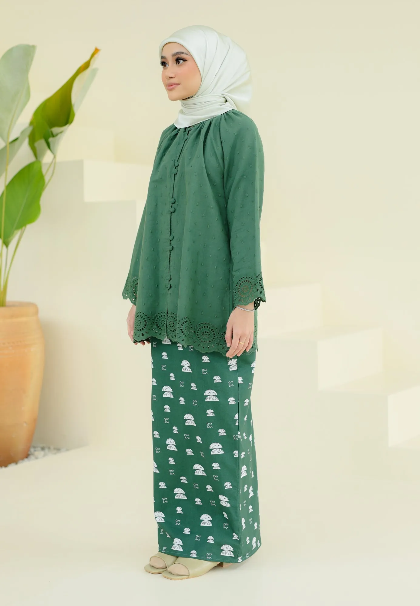 Secocok Kurung (Emerald Green)