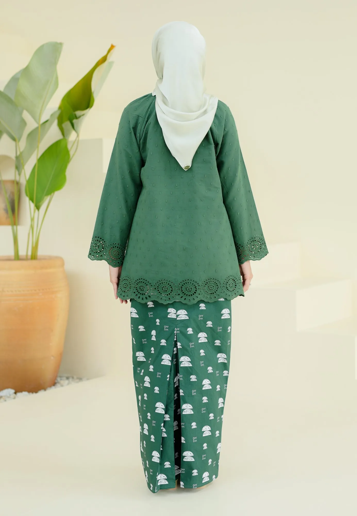 Secocok Kurung (Emerald Green)