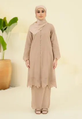 Seiring Kurung (Nude Brown)