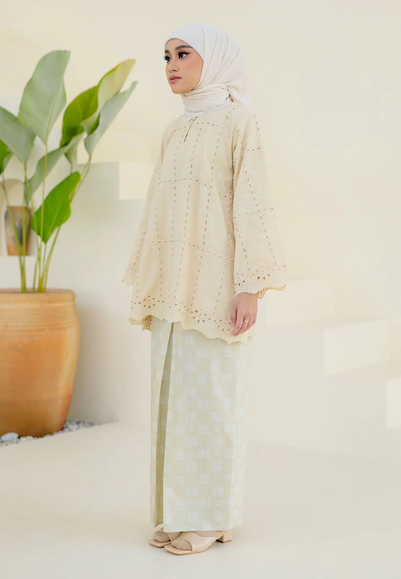 Senada Kurung (Milky Cream)