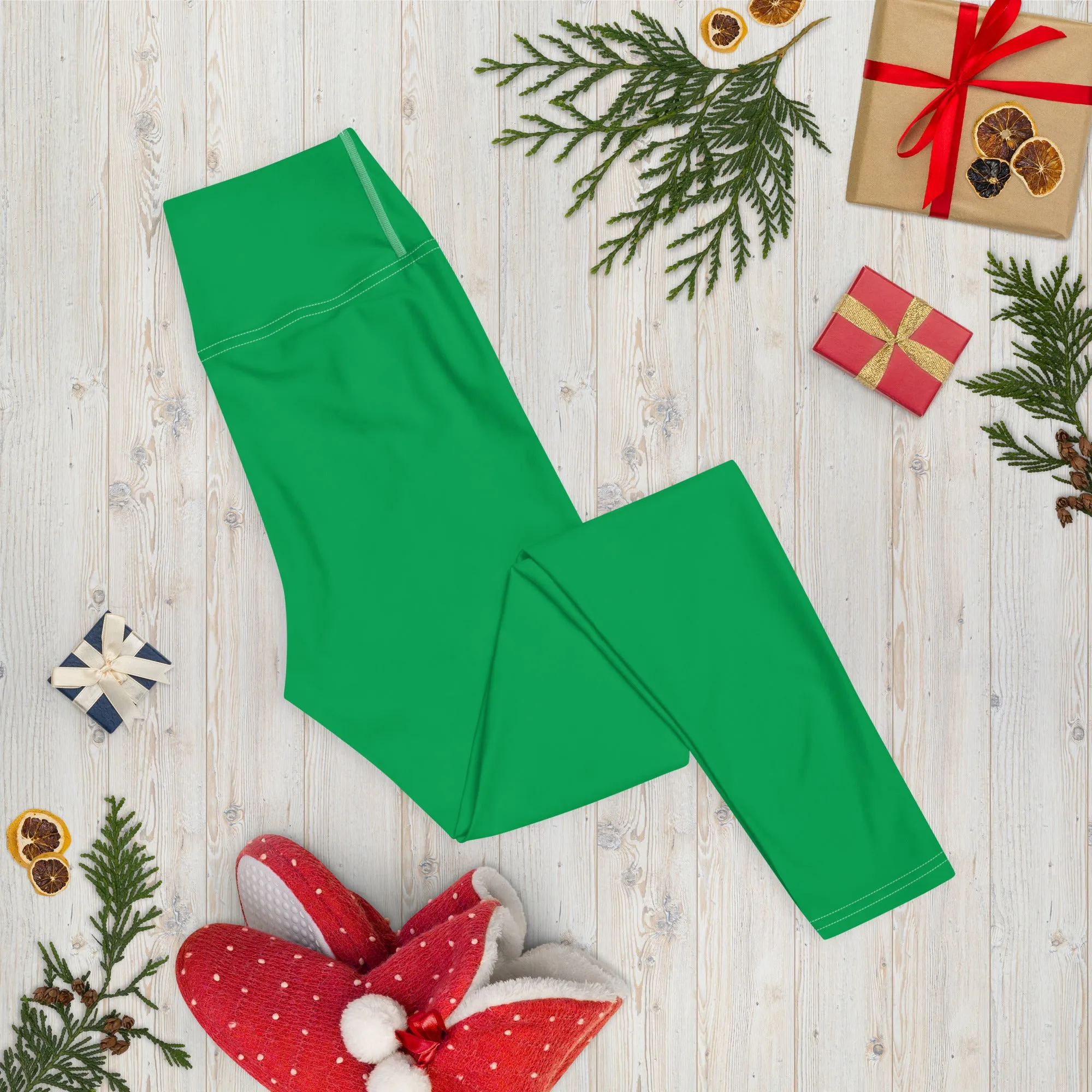 Sleek Silhouette: Women's Solid Color Yoga Pants Leggings - Jade